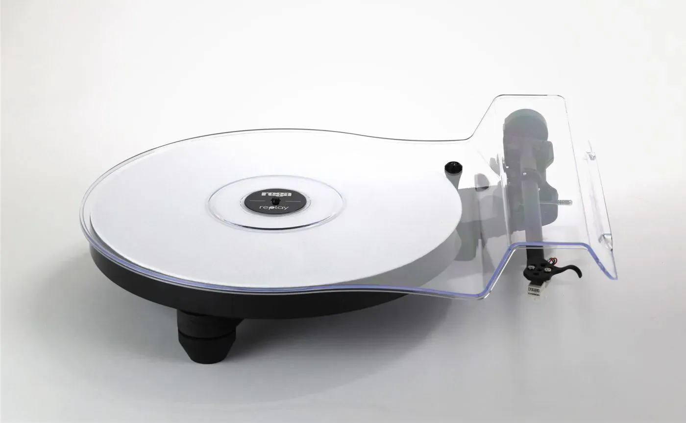 Rega Replay in Weiß